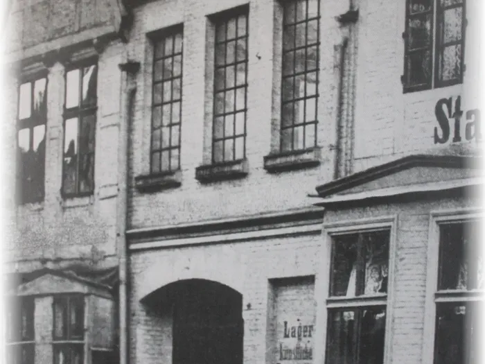 Ladenfront bei Gründung 1886, Lange Straße 36 Buxtehude
